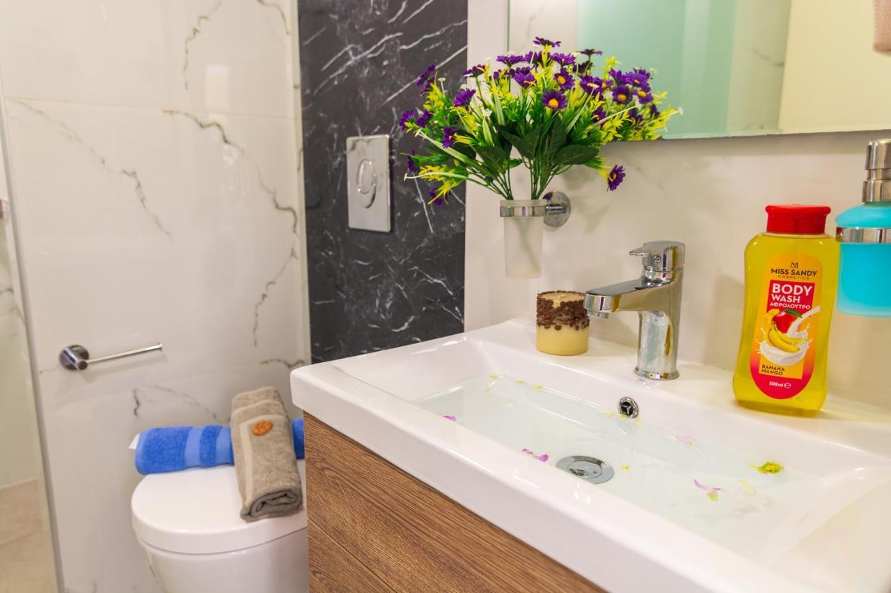 Apolafsi Apartments 2 New With Kitchen Chania  Bagian luar foto